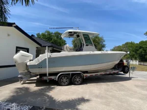 2022-boston-whaler-250-outrage-power-9768867-20250423085335835-1_XLARGE