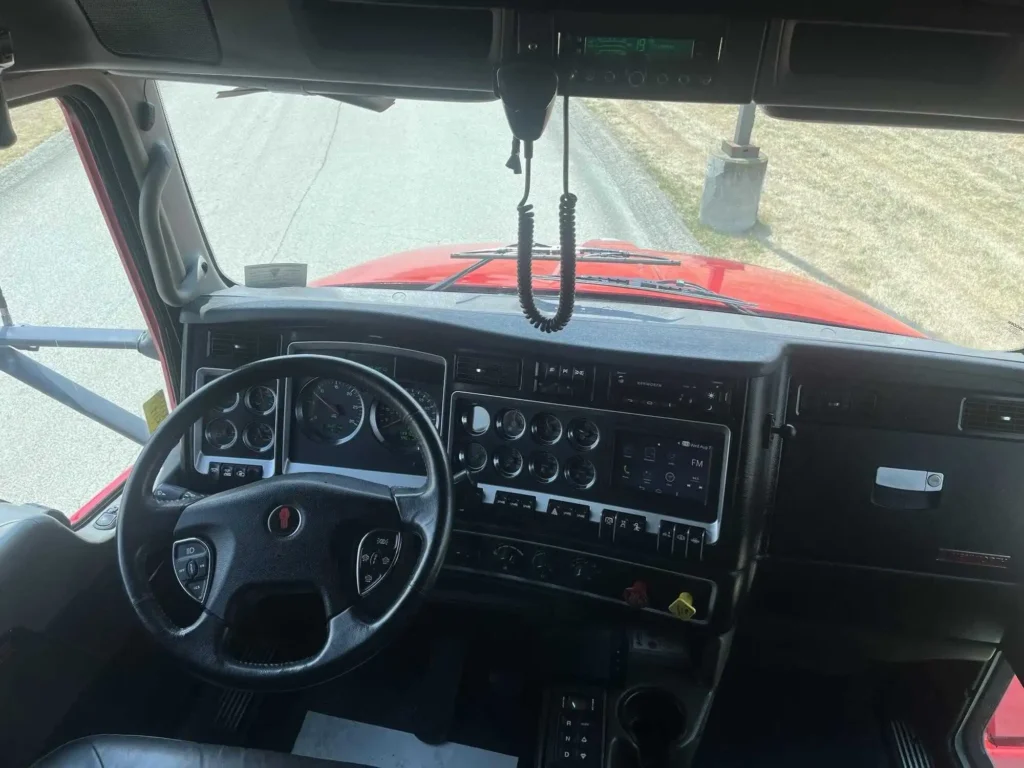 2022 Kenworth T440 Rollback Tow Truck — $39,900